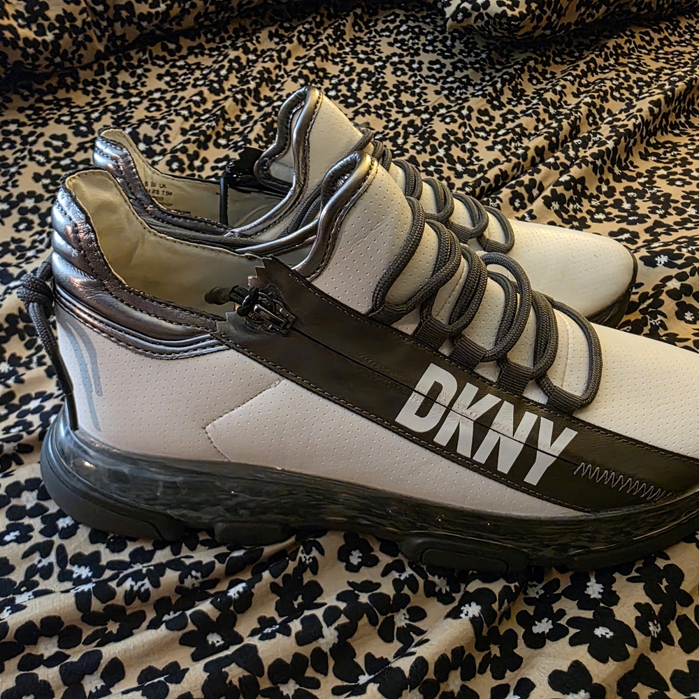DKNY Men's White and Black Sneakers